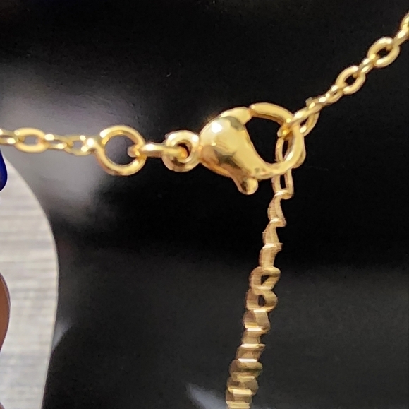 Natural Green Gemstone Butterfly necklace - Picture 8 of 11